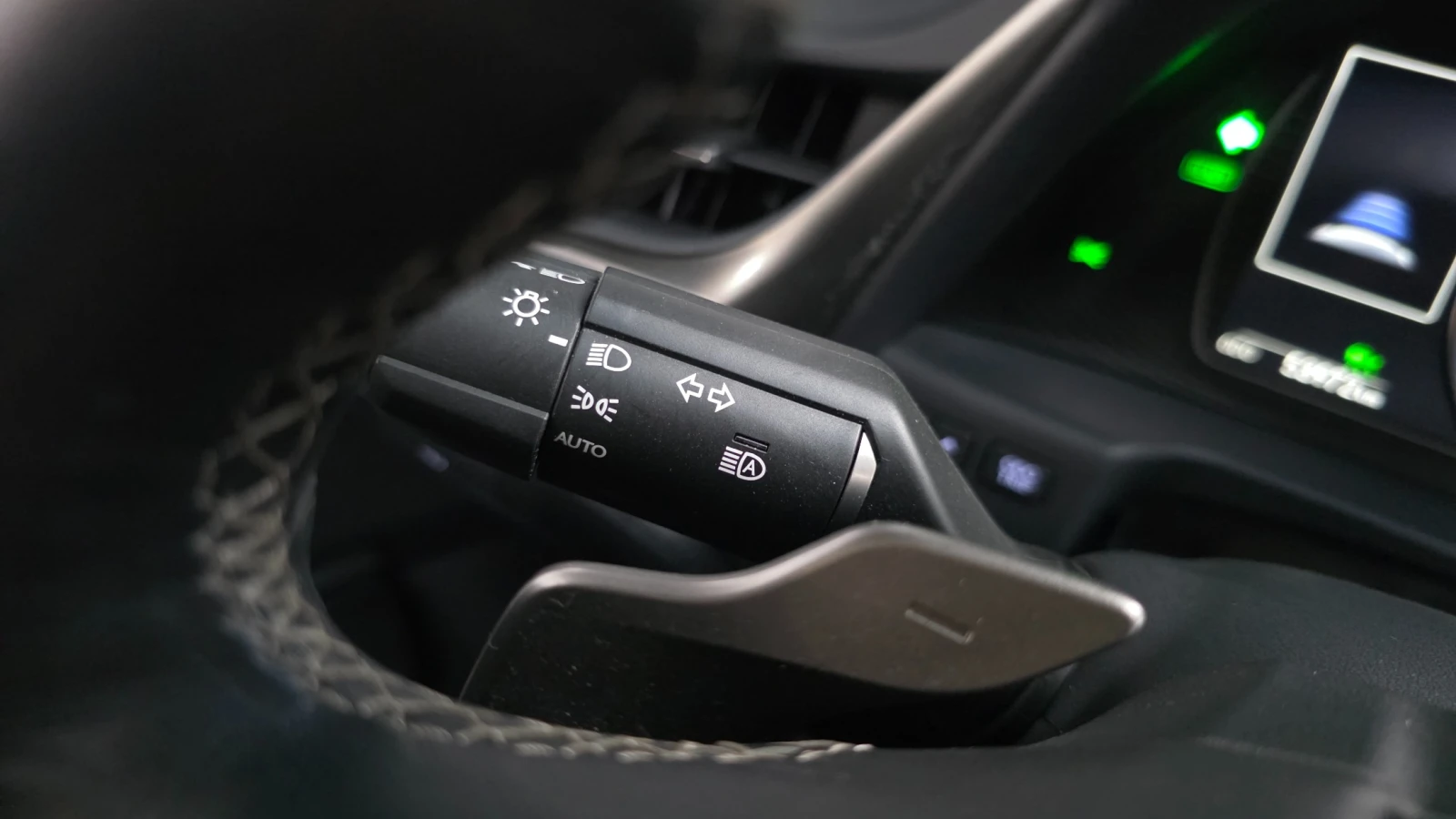 Lexus ES 300 * 7Th* Executive* Hybrid* Navi* Keyless, снимка 15 - Автомобили и джипове - 55244537