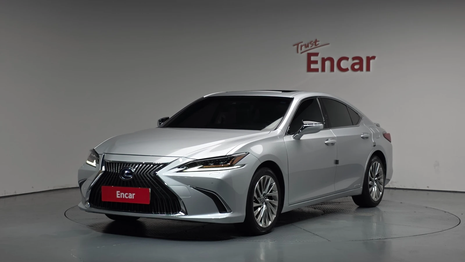 Lexus ES 300 * 7Th* Executive* Hybrid* Navi* Keyless, снимка 2 - Автомобили и джипове - 55244537