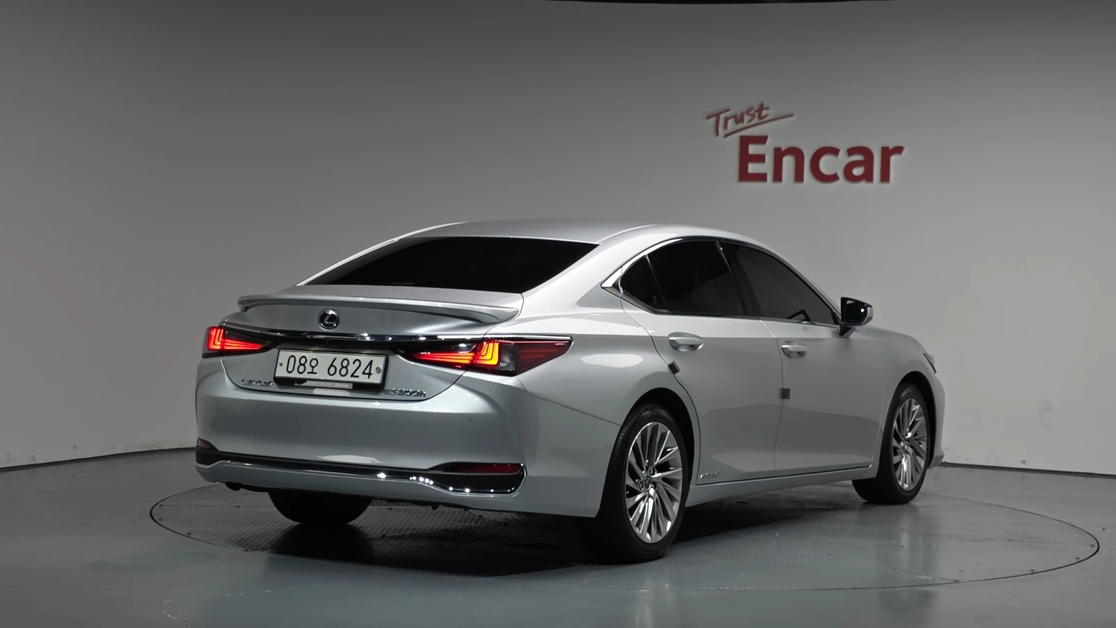 Lexus ES 300 * 7Th* Executive* Hybrid* Navi* Keyless, снимка 4 - Автомобили и джипове - 55244537