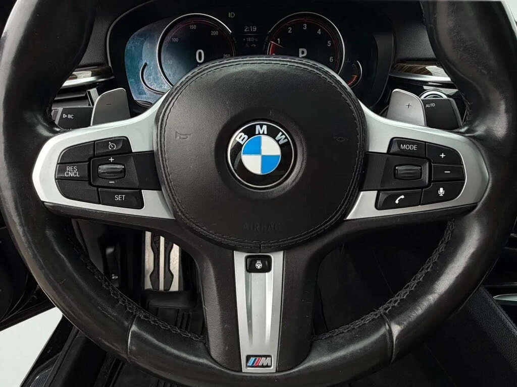 BMW 540 i* XDRIVE* M SPORT* HARMAN* HEAD UP* 360 КАМЕРИ, снимка 11 - Автомобили и джипове - 55315502