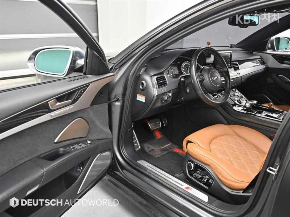 Audi S8 4.0TFSI V8 QUATTRO 360CAM PANORAMA ОБДУХ, снимка 6 - Автомобили и джипове - 55514178