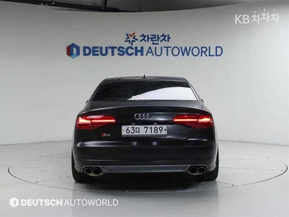 Audi S8 4.0TFSI V8 QUATTRO 360CAM PANORAMA ОБДУХ, снимка 4 - Автомобили и джипове - 55514178