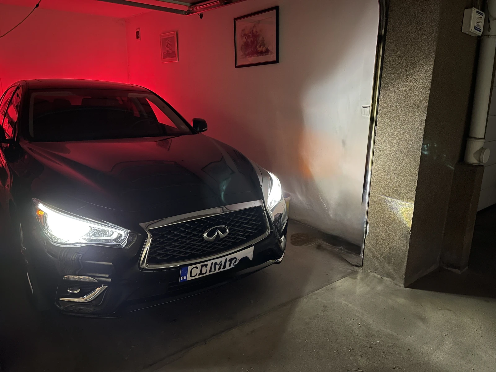 Infiniti Q50 3.0-V6-Twin Turbo Luxe