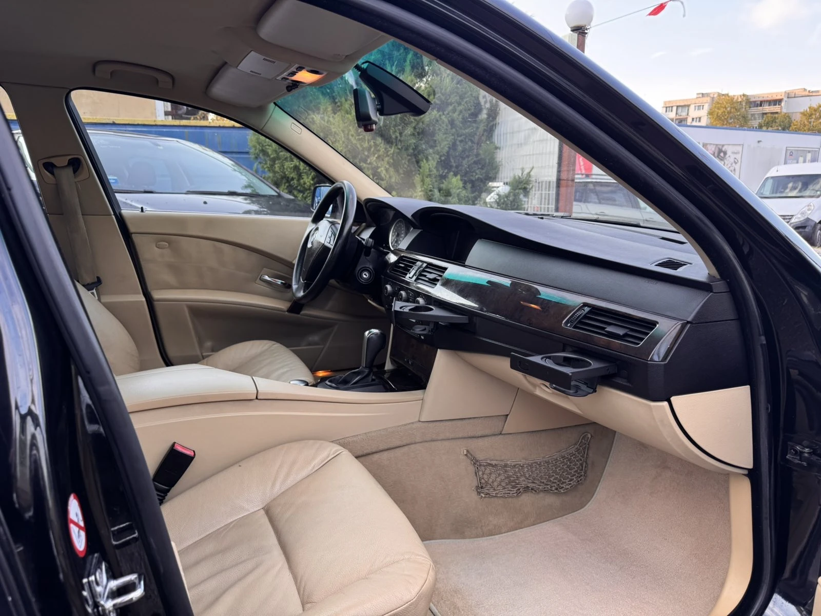BMW 535 d* NAVI* XENON, снимка 9 - Автомобили и джипове - 56513720