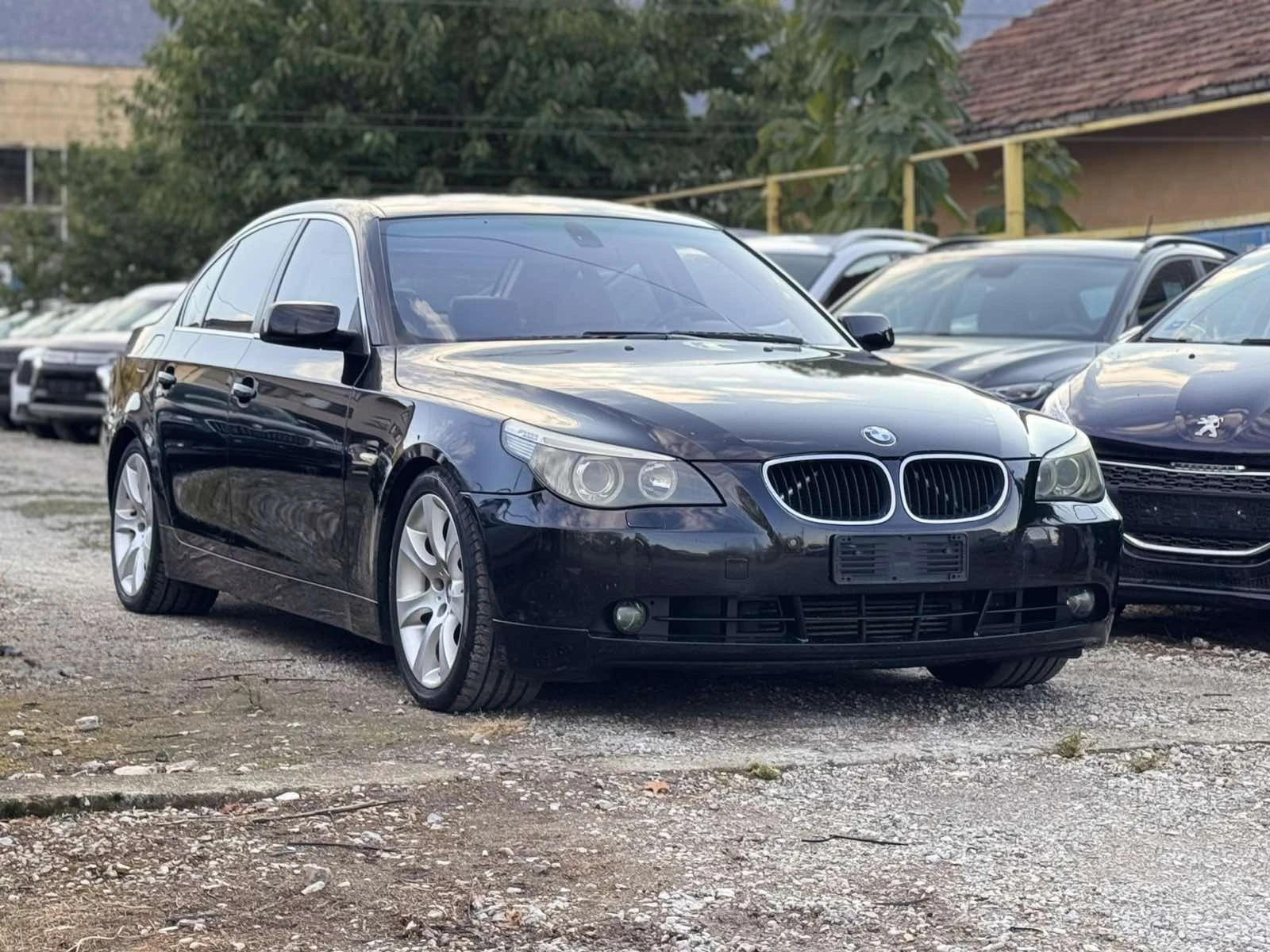 BMW 535 d* NAVI* XENON, снимка 3 - Автомобили и джипове - 56513720