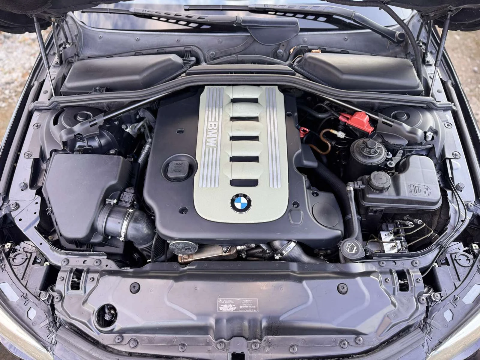 BMW 535 d* NAVI* XENON, снимка 14 - Автомобили и джипове - 56513720