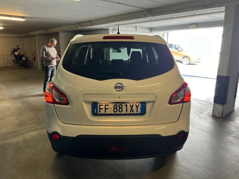 Nissan Qashqai 2.0 dci 4x4 AUTOMATIC , снимка 15 - Автомобили и джипове - 48670178