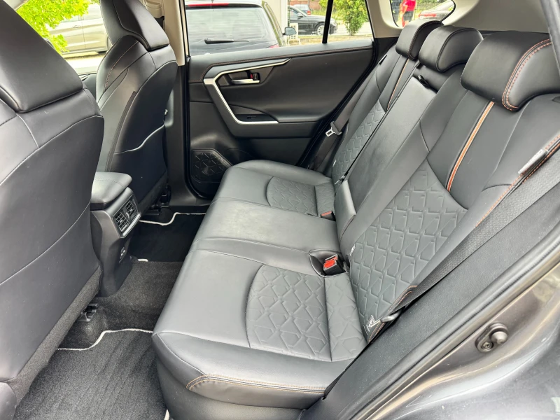 Toyota Rav4 2.5h ADVENTURE 222к.с 4х4 с Гаранция. , снимка 11 - Автомобили и джипове - 51681400
