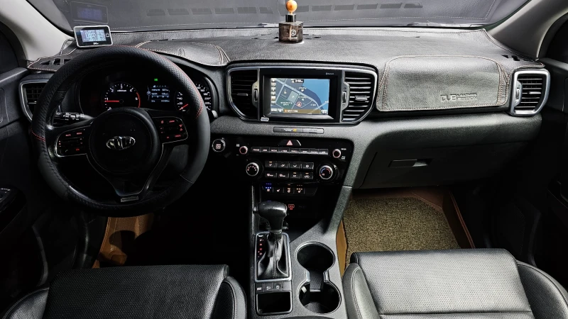 Kia Sportage 2.0 2WD NOBLESSE autogeorge.com , снимка 7 - Автомобили и джипове - 51903066