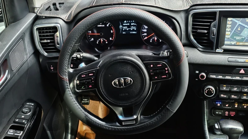 Kia Sportage 2.0 2WD NOBLESSE autogeorge.com , снимка 15 - Автомобили и джипове - 51903066