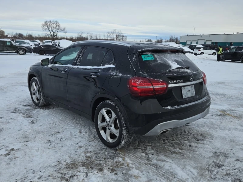 Mercedes-Benz GLA 250  CARFAX * БЕЗ ПЪРВОНАЧАЛНА ВНОСКА, снимка 4 - Автомобили и джипове - 52807797