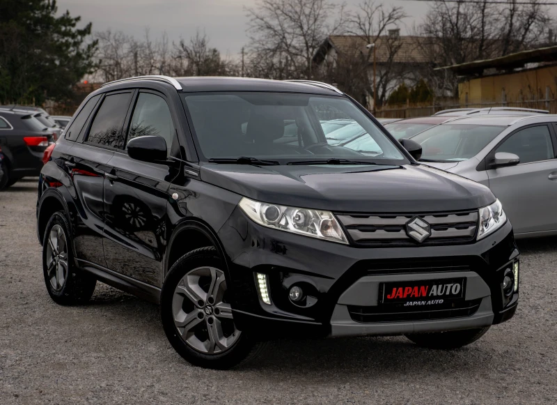 Suzuki Vitara 1.6i 4x4 КАТО НОВА! ДИСТРОНИК, ПОДГРЕВ, КАМЕРА!, снимка 3 - Автомобили и джипове - 53452932
