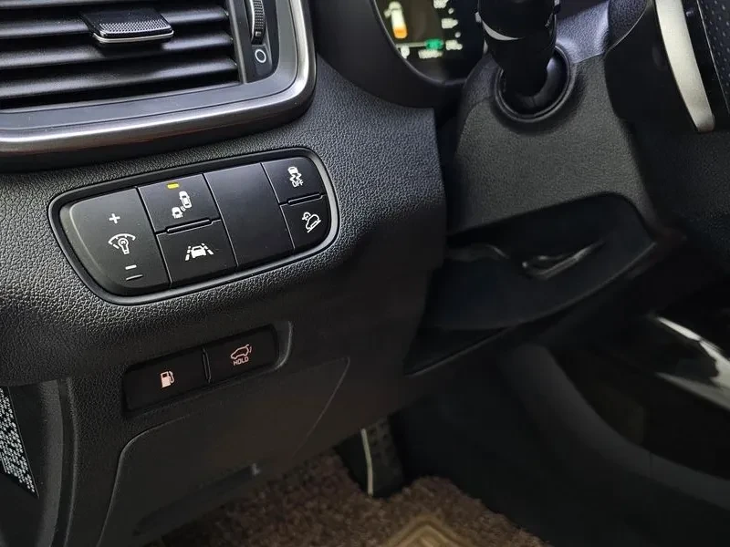 Kia Sorento 2.2 CRDI 4WD - САМО 30% АВАНС, снимка 17 - Автомобили и джипове - 56017291