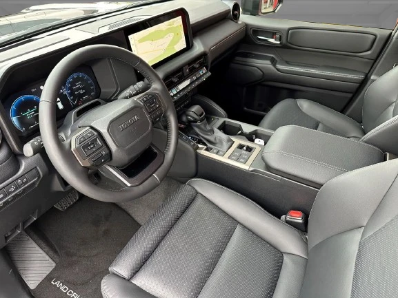 Toyota Land cruiser 2.8 D-4D = NEW = Lounge �������� | Mobile.bg � ����������� 5