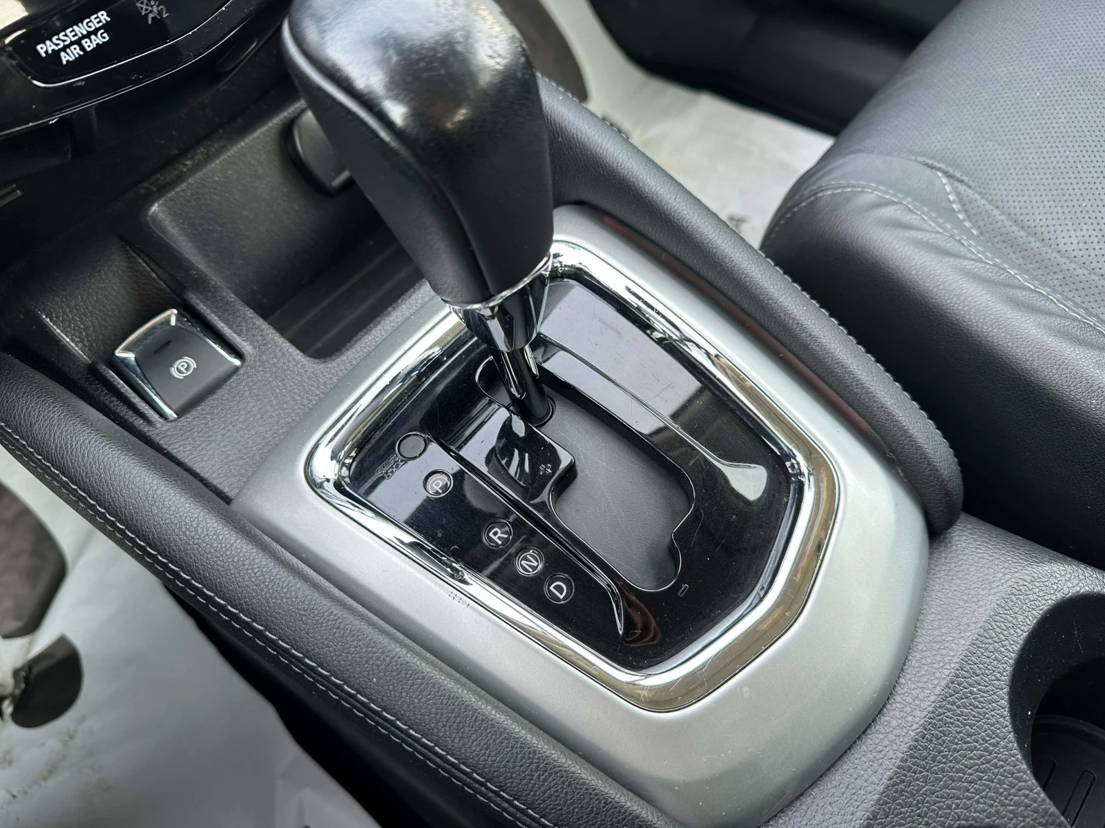 Nissan Qashqai 1.6 dCi Tekna Premium | Mobile.bg � ����������� 11