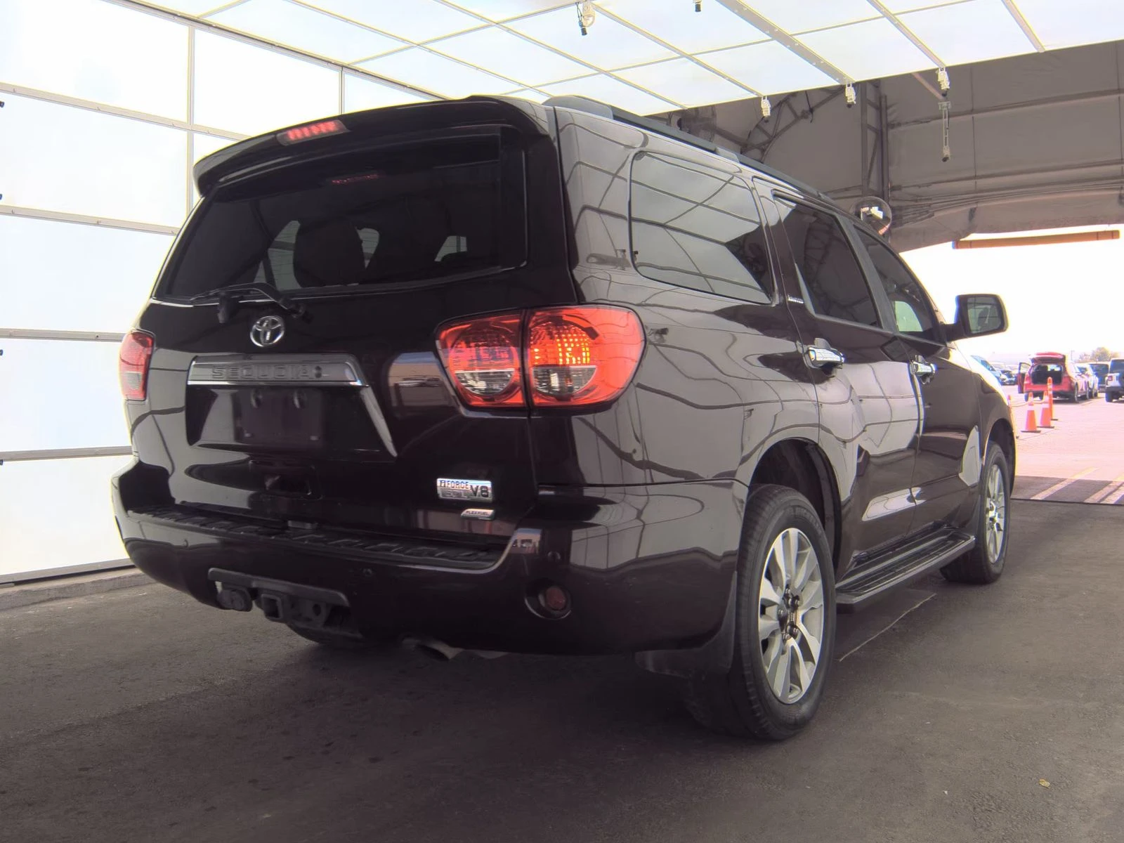 Toyota Sequoia LIMITED* 5.7* V8* ПОДГРЕВ* КАМЕРА* КЕЙЛЕС, снимка 2 - Автомобили и джипове - 53780466