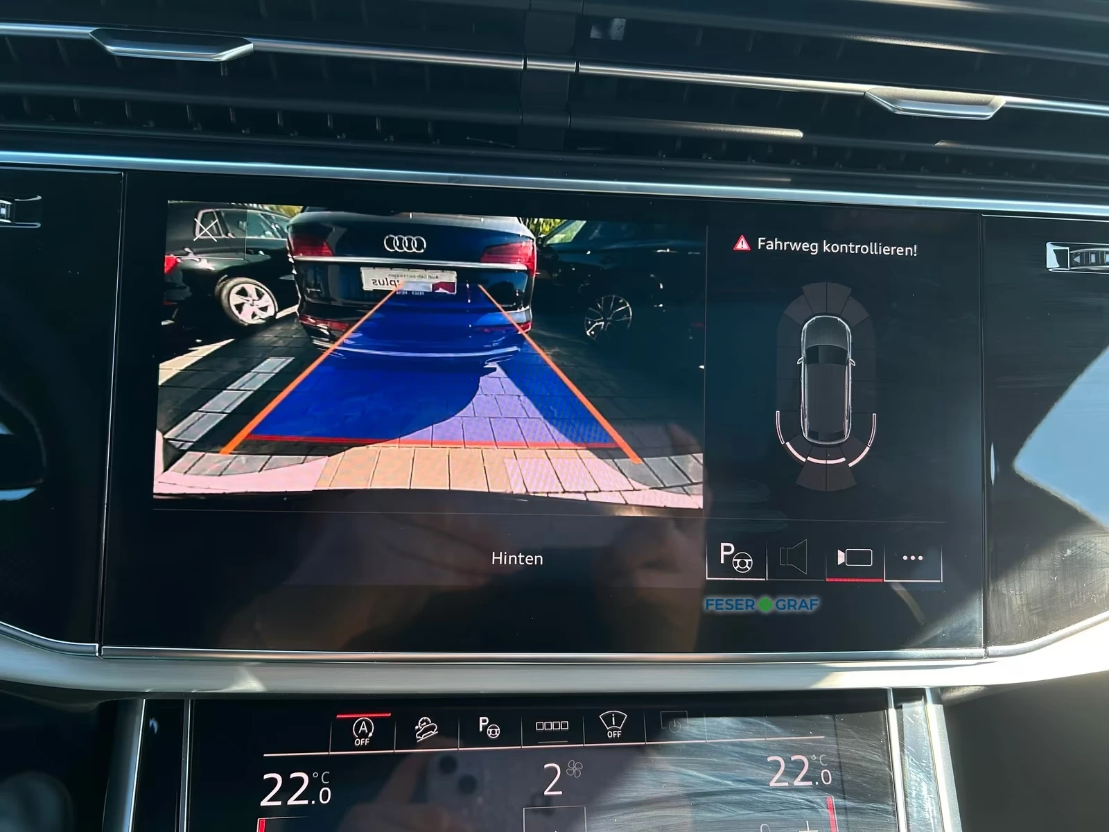 Audi Q8 50 TDI QUATTRO S-LINE PANORAMA MATRIX, снимка 9 - Автомобили и джипове - 54443522