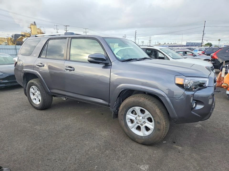 Toyota 4runner, снимка 4 - Автомобили и джипове - 54581494