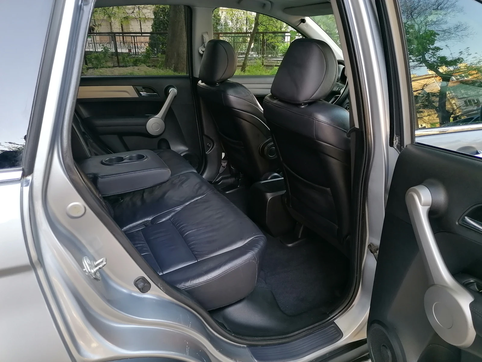 Honda Cr-v 2.0 Панорама Камера Навигация Кожа Executive, снимка 9 - Автомобили и джипове - 54590317