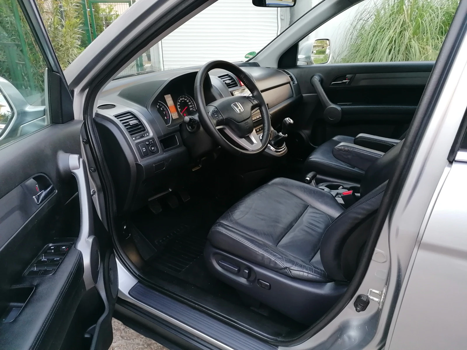 Honda Cr-v 2.0 Панорама Камера Навигация Кожа Executive, снимка 6 - Автомобили и джипове - 54590317