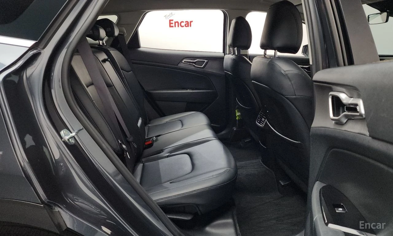 Kia Sportage 1.6T Prestige 4x4* HARMAN KARDON* ПОДГРЕВ* ОБДУХ* , снимка 15 - Автомобили и джипове - 54712037