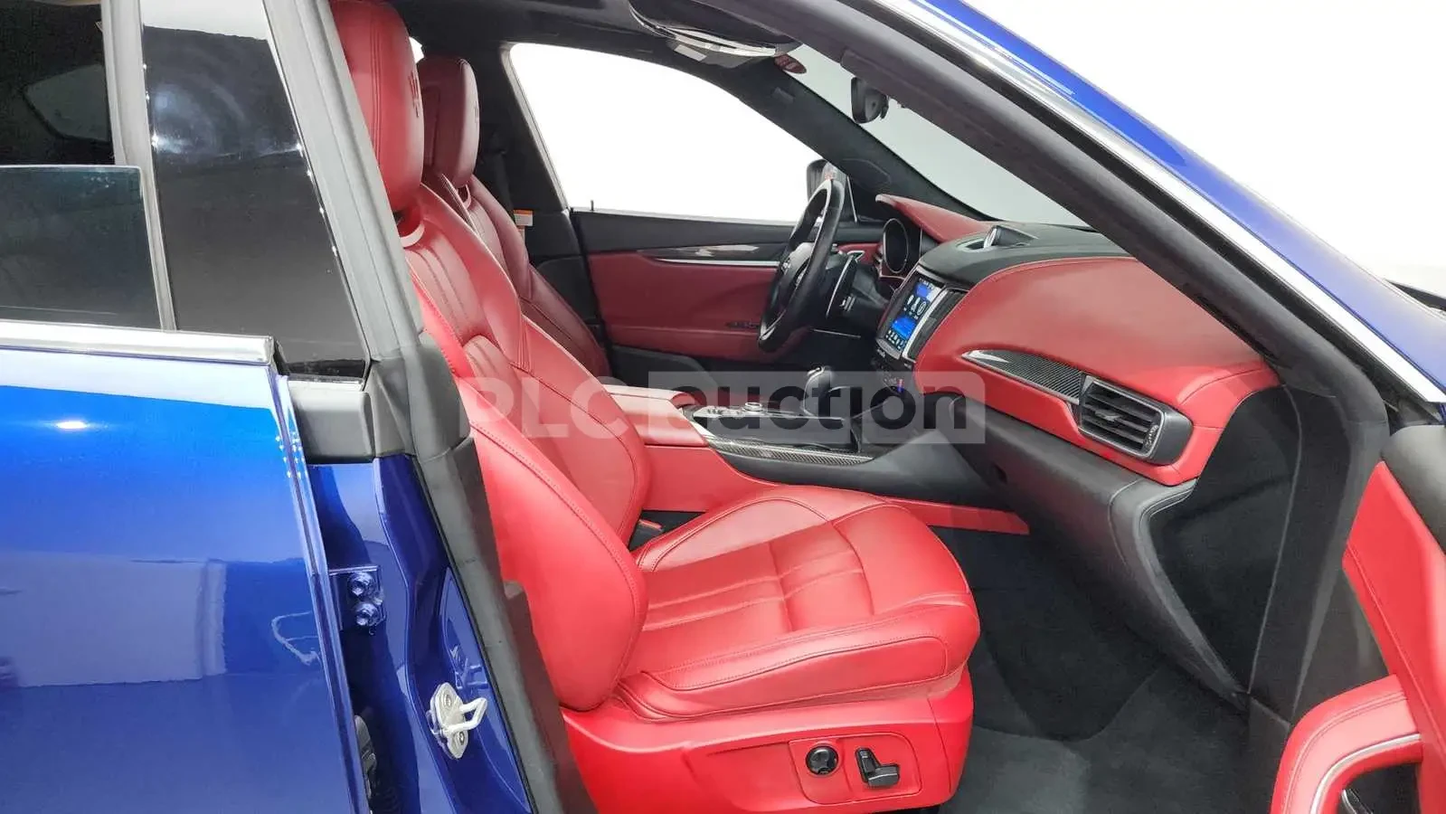 Maserati Levante !УНИКАТ! !ПЪЛНО ОБОРУДBАНЕ! /PANO/, снимка 17 - Автомобили и джипове - 54957989