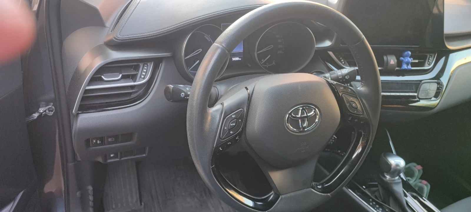 Toyota C-HR, снимка 6 - Автомобили и джипове - 55645546