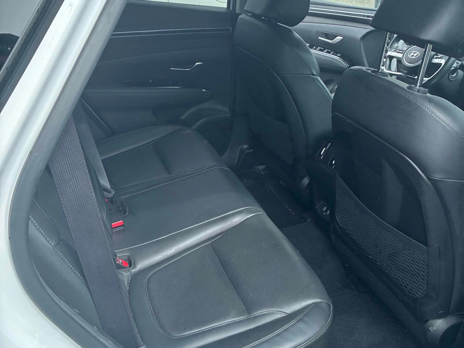 Hyundai Tucson Ultimate/CARFAX/360/ПОДГРЕВ/ОБДУХ/ПАНОРАМА/КЛИП, снимка 12 - Автомобили и джипове - 55800986