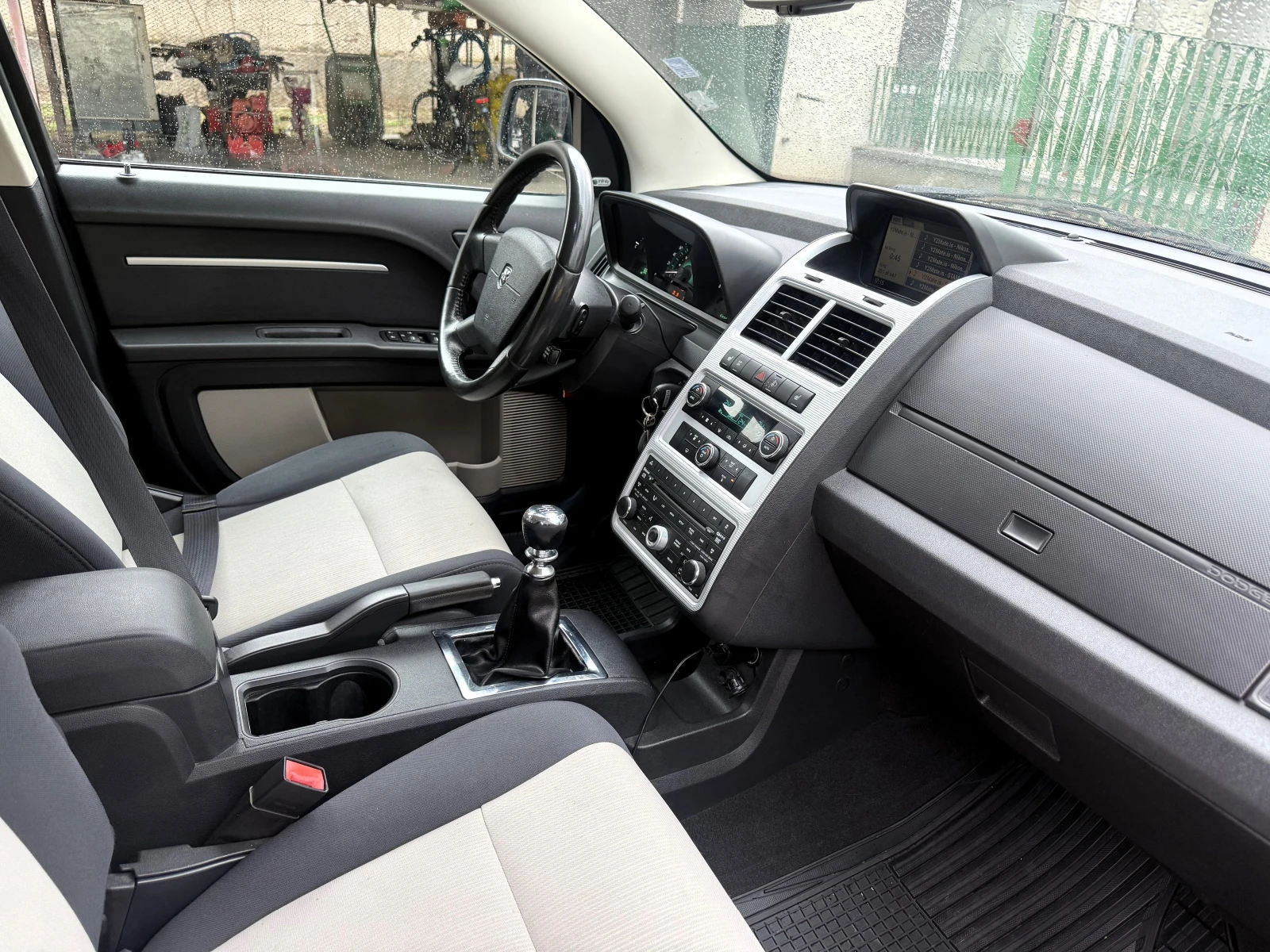 Dodge Journey 2.0 CRD 120 к.с., снимка 14 - Автомобили и джипове - 56557521