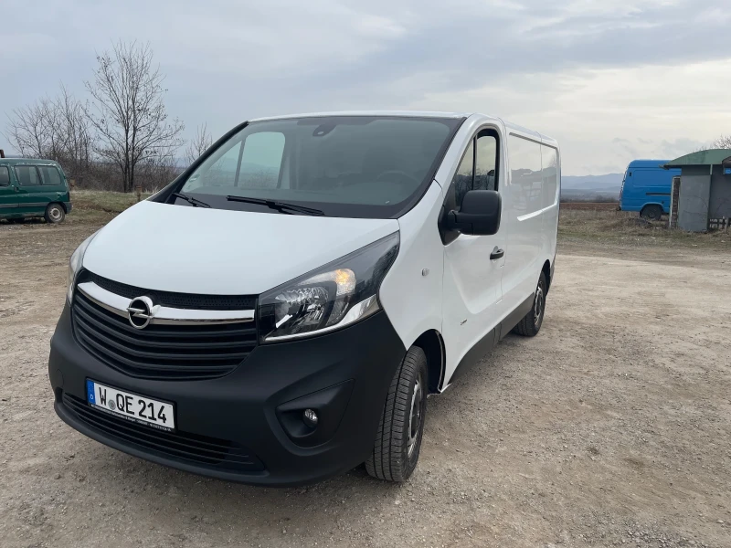 Opel Vivaro, снимка 2 - Бусове и автобуси - 49472057