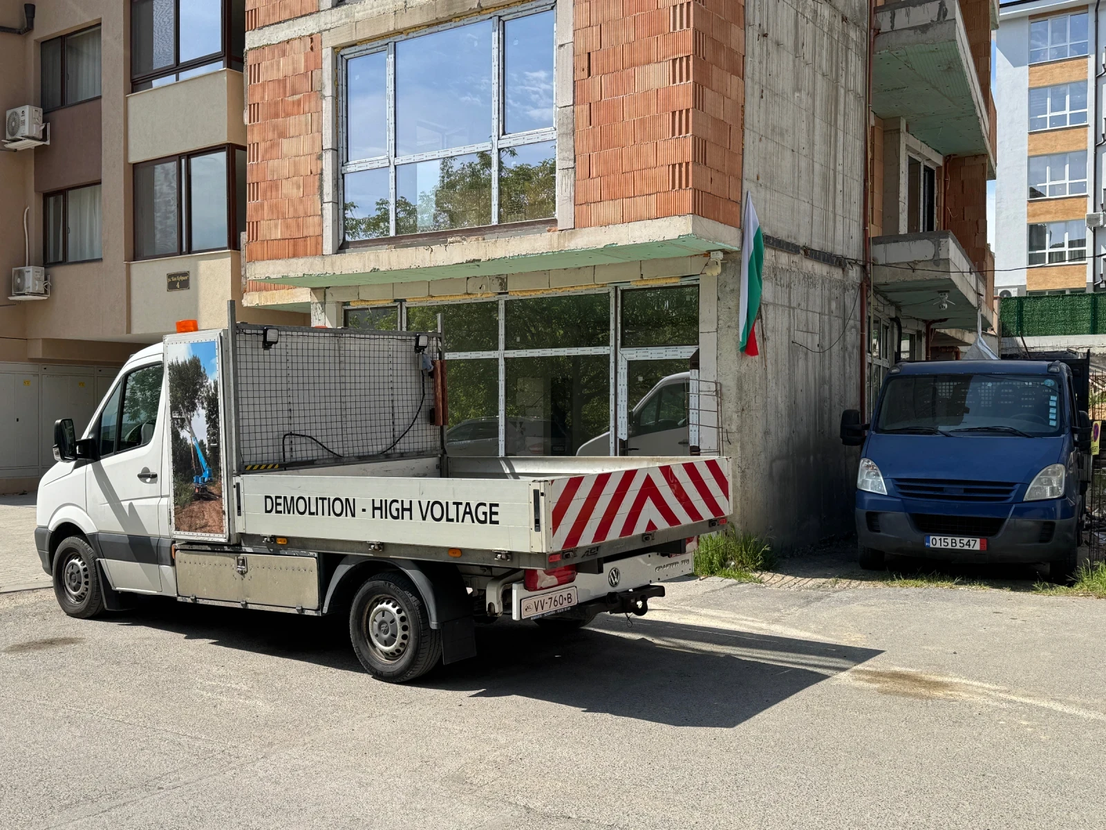 VW Crafter 2.0 CDI* КЛИМАТИК * КАТО НОВ, снимка 2 - Бусове и автобуси - 54458554