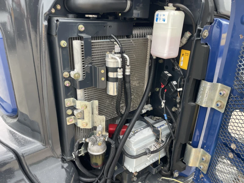 Багер Hitachi ZX 38U -5A, снимка 15 - Индустриална техника - 50177788