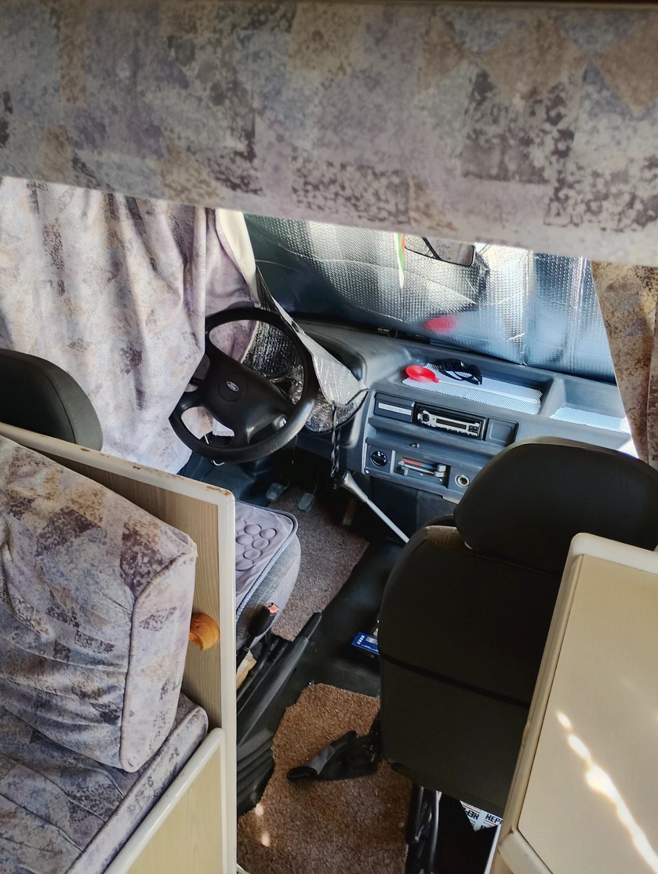 Кемпер Ford Transit , снимка 4 - Каравани и кемпери - 55866149