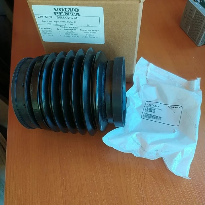 Моторна яхта Wellcraft, снимка 10 - Воден транспорт - 52809599