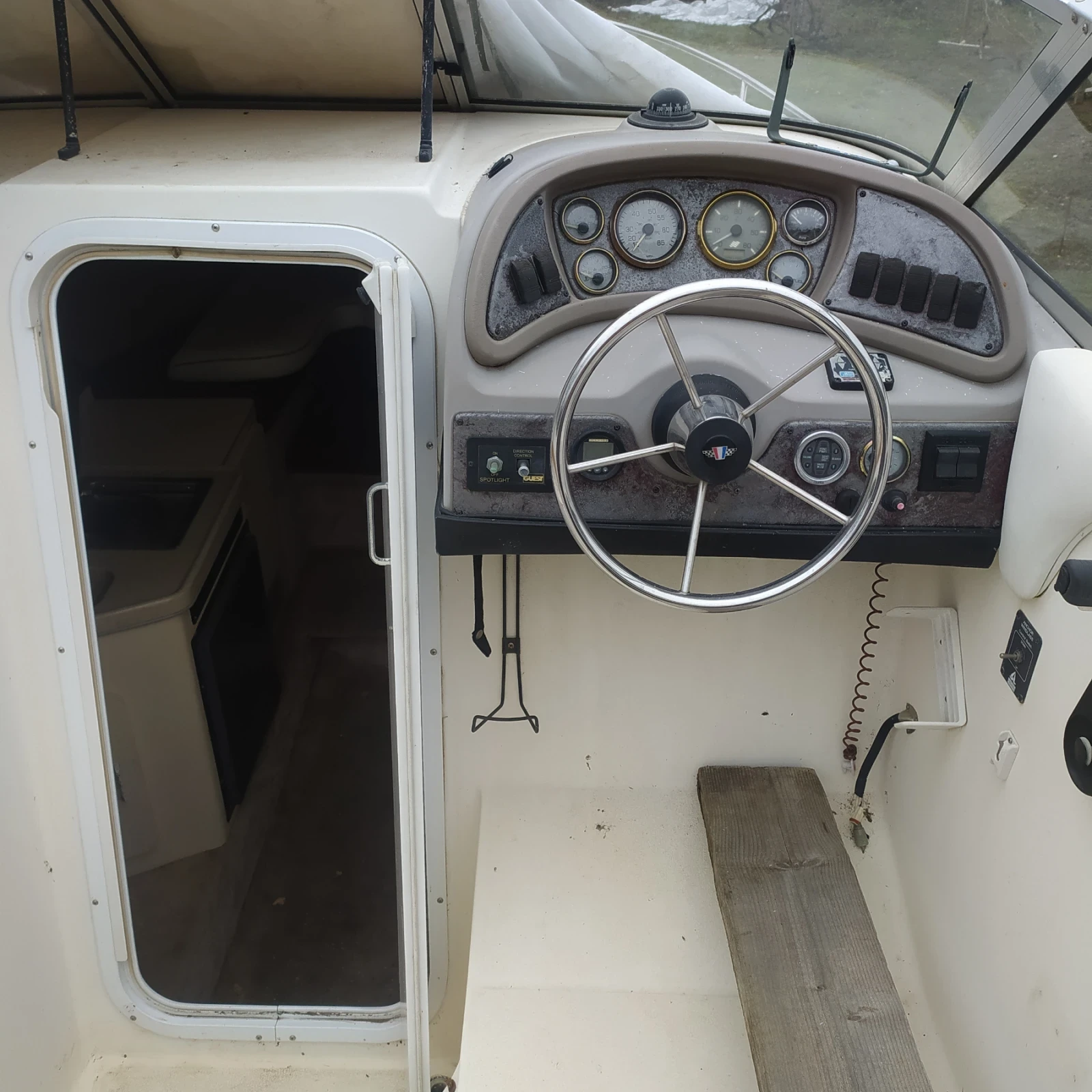 Моторна яхта Wellcraft  - изображение 6