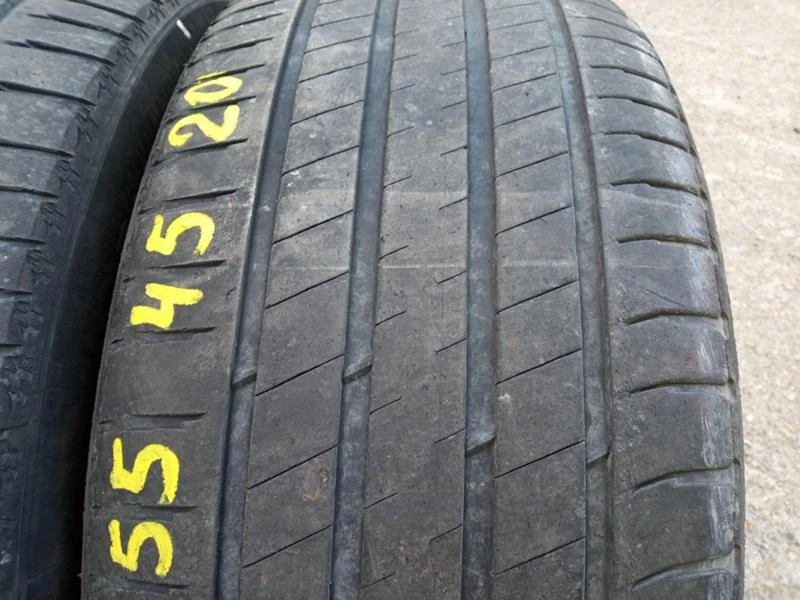 Гуми Летни 285/40R20, снимка 4 - Гуми и джанти - 45649567