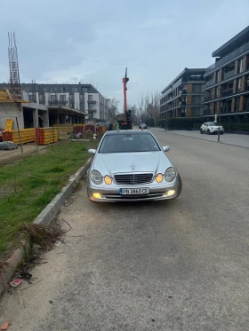 Mercedes-Benz E 320, снимка 2
