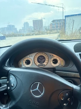 Mercedes-Benz E 320, снимка 10