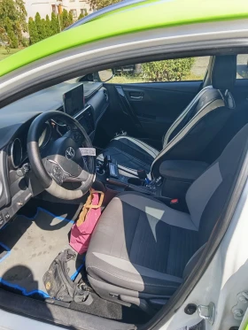 Toyota Auris Luna sport , 1.8, 136кс Пълна сервизна история, снимка 5