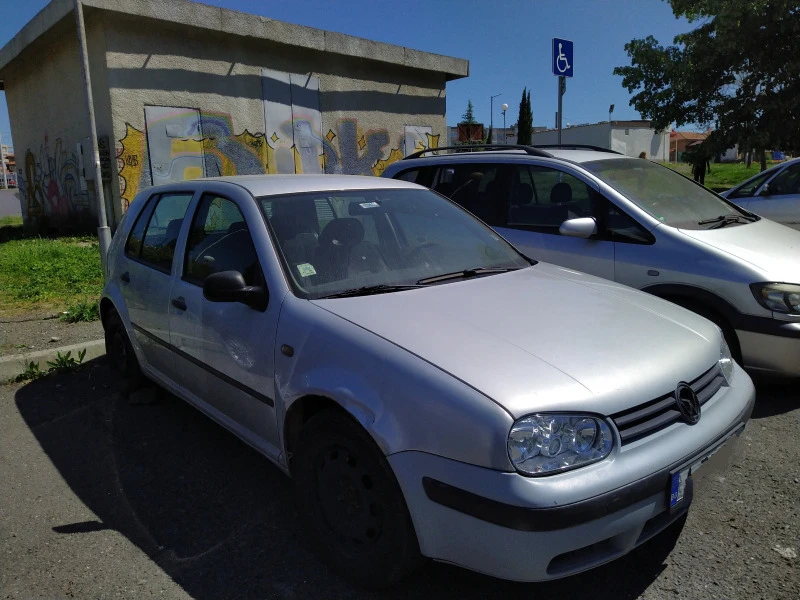 VW Golf, снимка 4 - Автомобили и джипове - 47562169