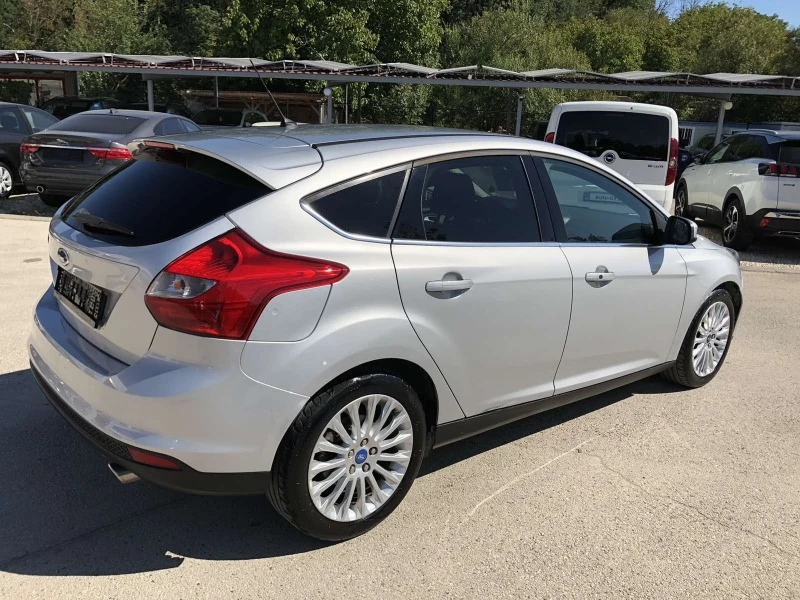 Ford Focus 1.6, снимка 4 - Автомобили и джипове - 46770569