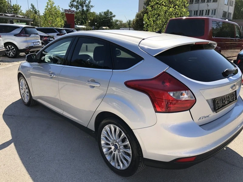 Ford Focus 1.6, снимка 6 - Автомобили и джипове - 46770569