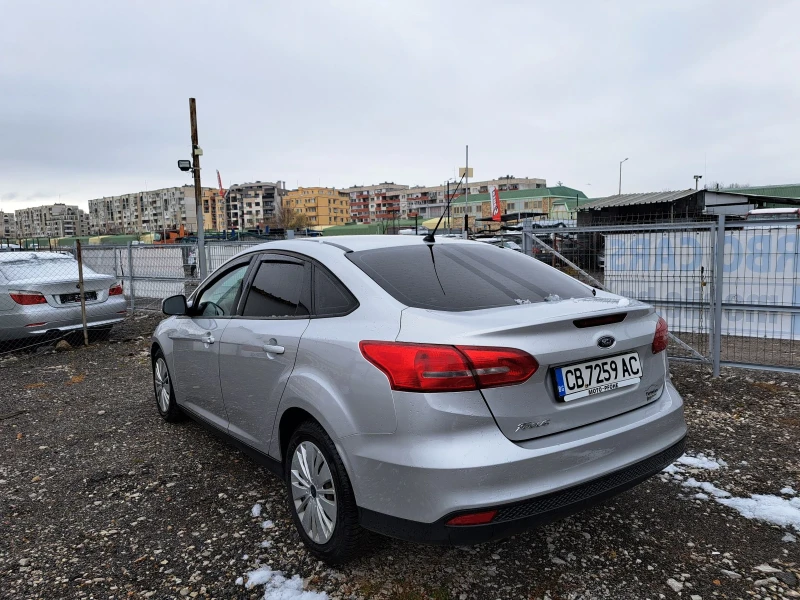 Ford Focus 1.0 Ecoboost * Moto Phohe * Navi* Лизинг * Бартер, снимка 2 - Автомобили и джипове - 47108830