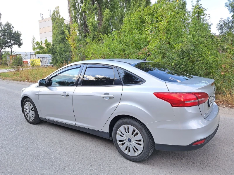 Ford Focus 1.0 Ecoboost * Moto Phohe * Седан* Лизинг * Бартер, снимка 2 - Автомобили и джипове - 47108830