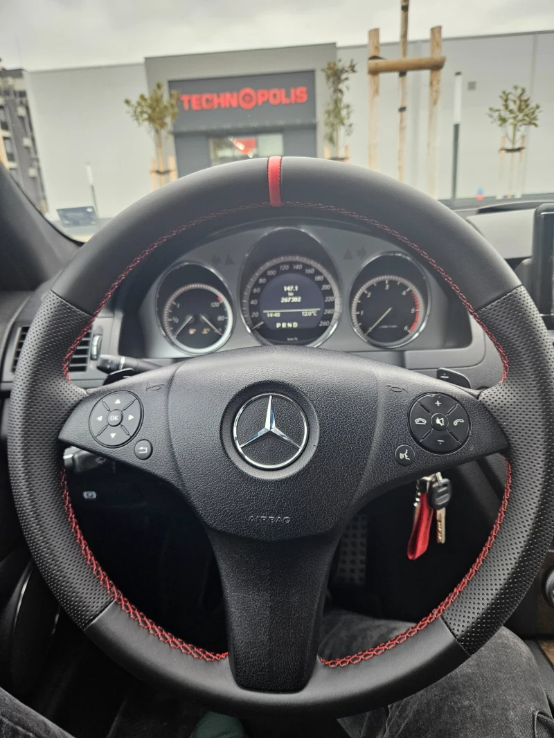 Mercedes-Benz C 220 AMG, снимка 11 - Автомобили и джипове - 48300924