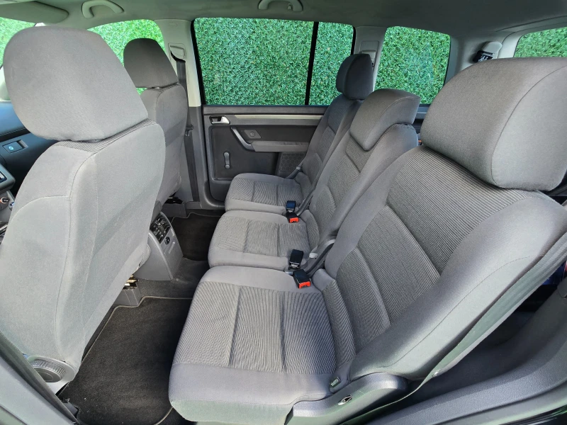 VW Touran 2.0i* 6+ 1* МЕТАН* 109кс, снимка 9 - Автомобили и джипове - 51971829