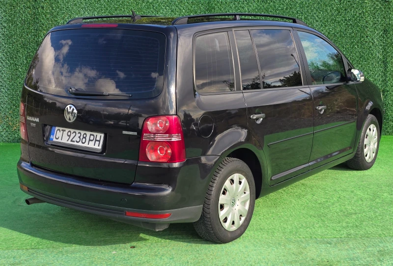 VW Touran 2.0i* 6+ 1* МЕТАН* 109кс, снимка 5 - Автомобили и джипове - 51971829