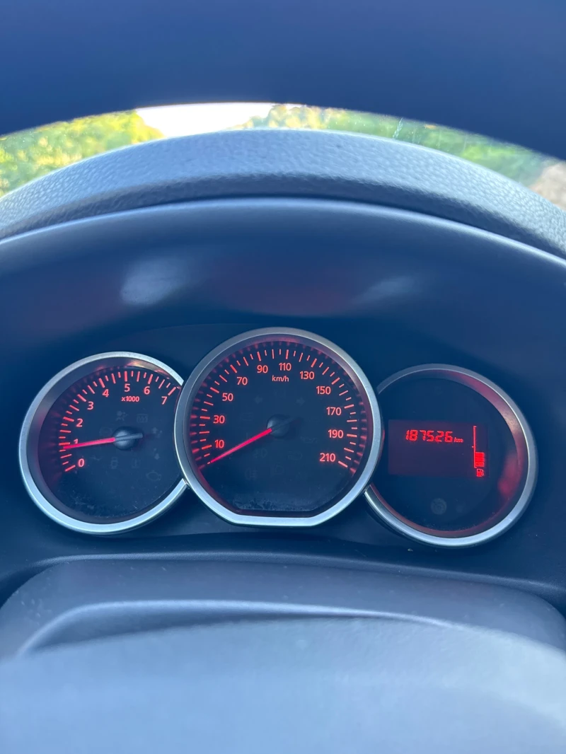 Dacia Sandero 0.9 - 90кс газ/бензин, снимка 5 - Автомобили и джипове - 52450078