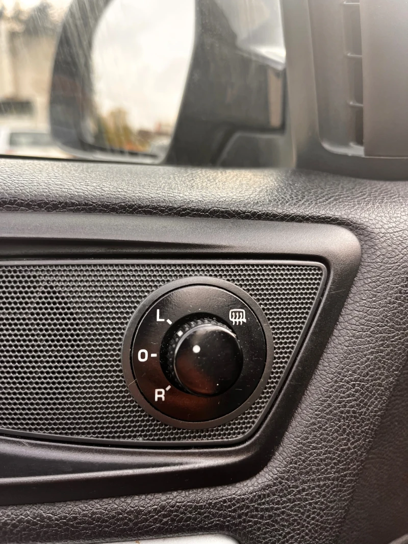 Skoda Octavia, снимка 9 - Автомобили и джипове - 52341593