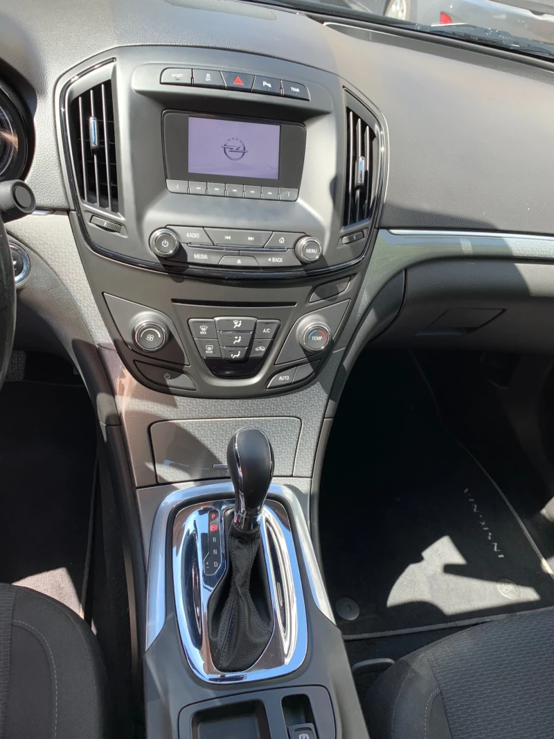 Opel Insignia 4x4, снимка 7 - Автомобили и джипове - 53013896